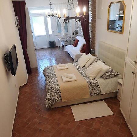 Old Town Rab Studio Apartment 拉布 外观 照片