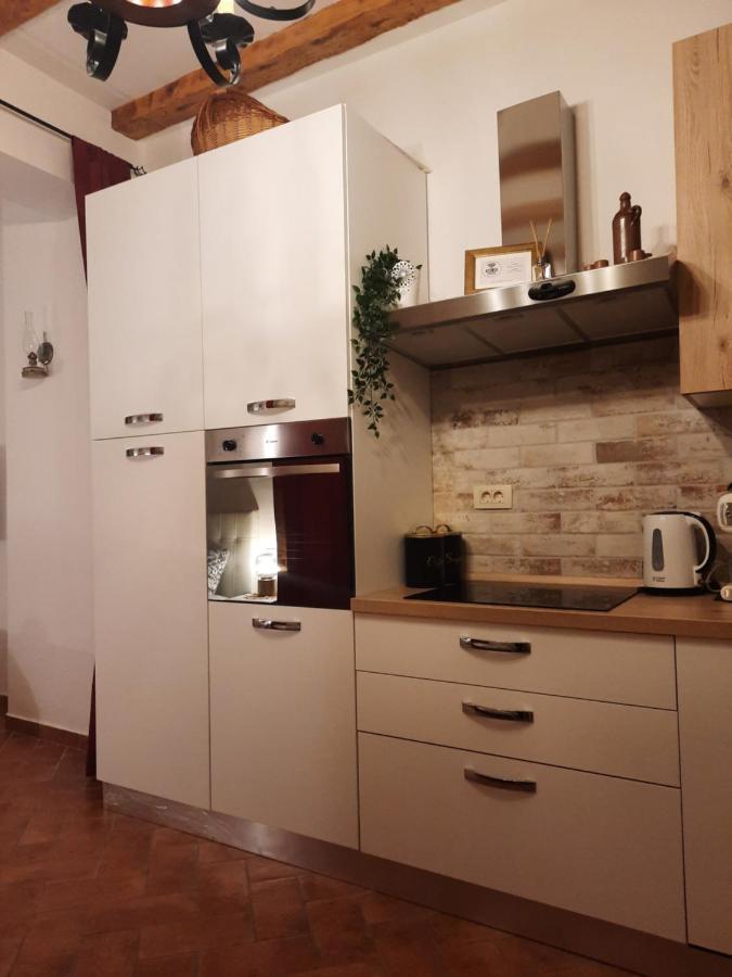 Old Town Rab Studio Apartment 拉布 外观 照片